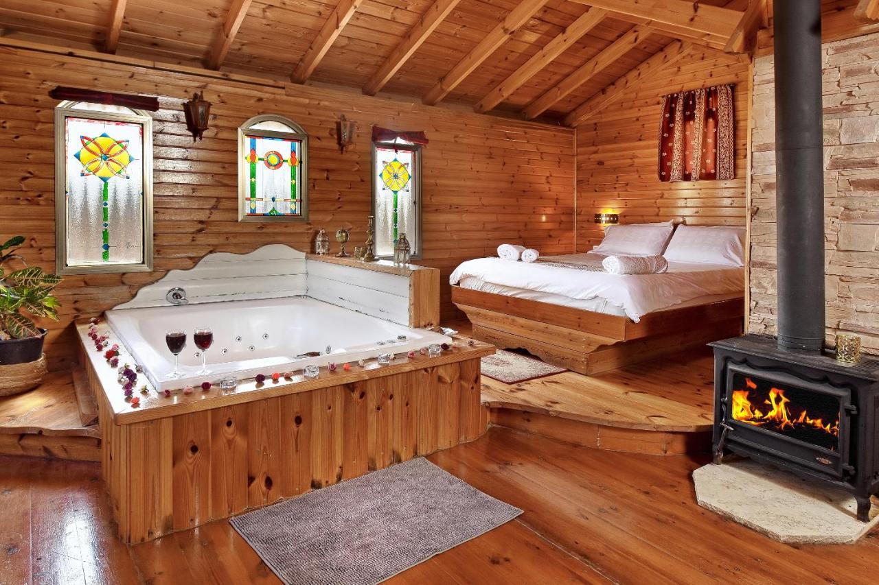 Tal Nof Cabins Villa Manot Exteriör bild