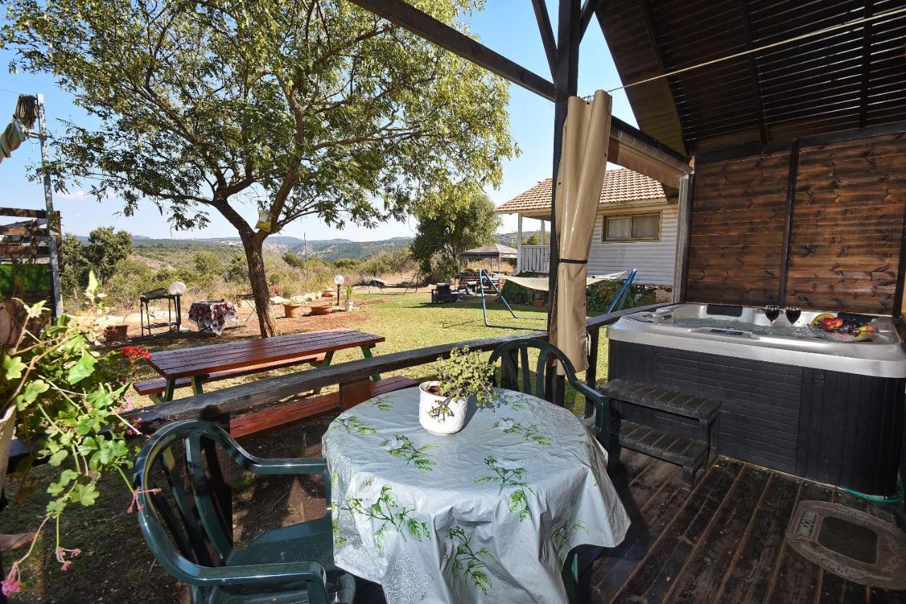 Tal Nof Cabins Villa Manot Exteriör bild