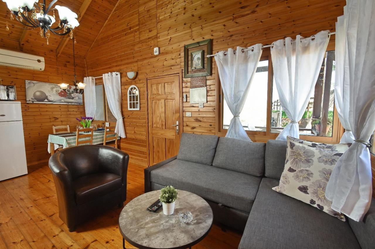 Tal Nof Cabins Villa Manot Exteriör bild