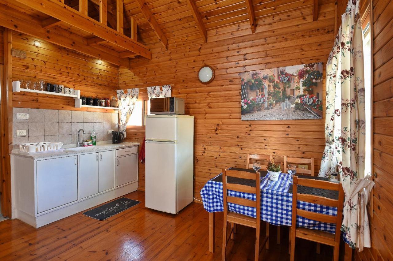 Tal Nof Cabins Villa Manot Exteriör bild